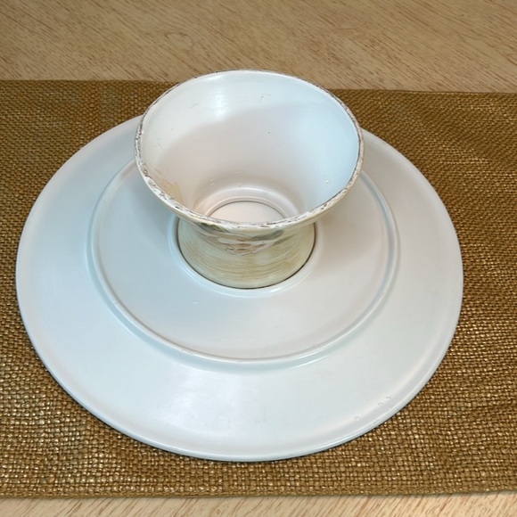 Magnolia Pedestal Cake Plate - Picture 6 of 9